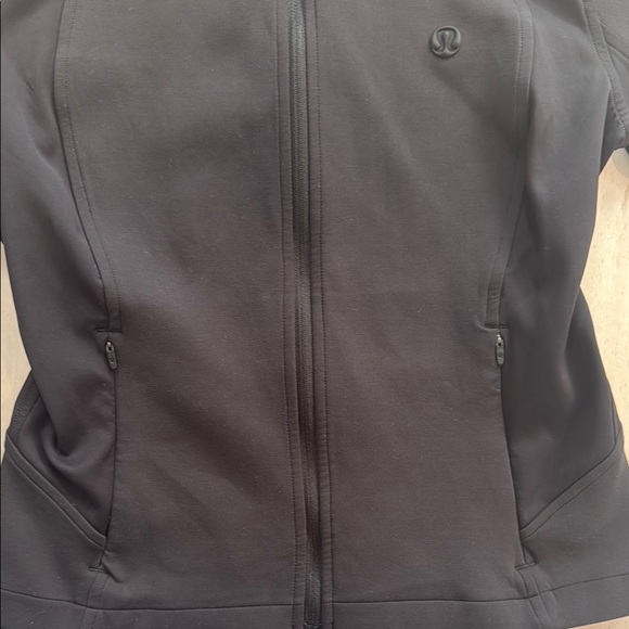 Lululemon Golf Wind-Resistant Jacket - Picture 3 of 5
